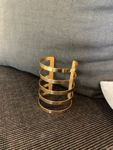 Golden strip bracelet